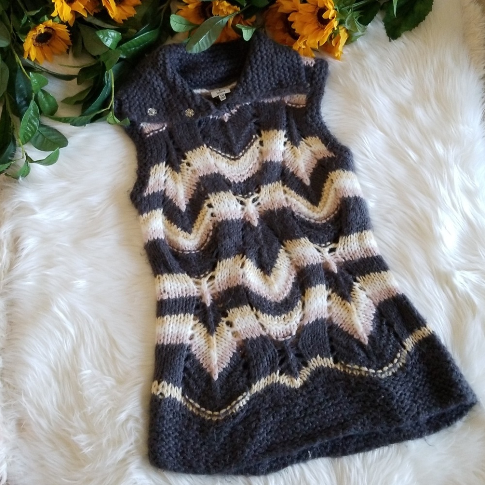Hot & Delicious  Sleeveless Sweater